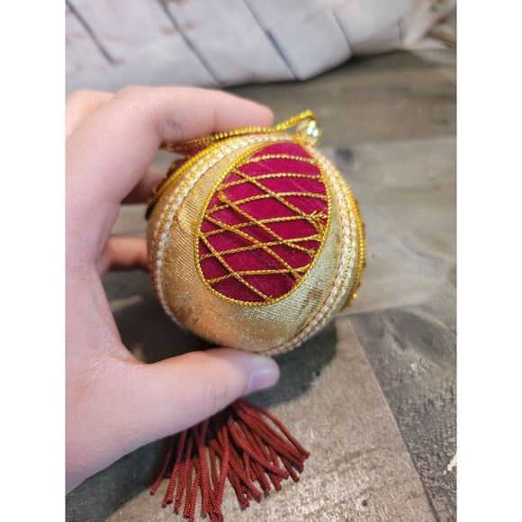 Satin AS IS gold red tassel ball ornament Xmas - Picture 5 of 9